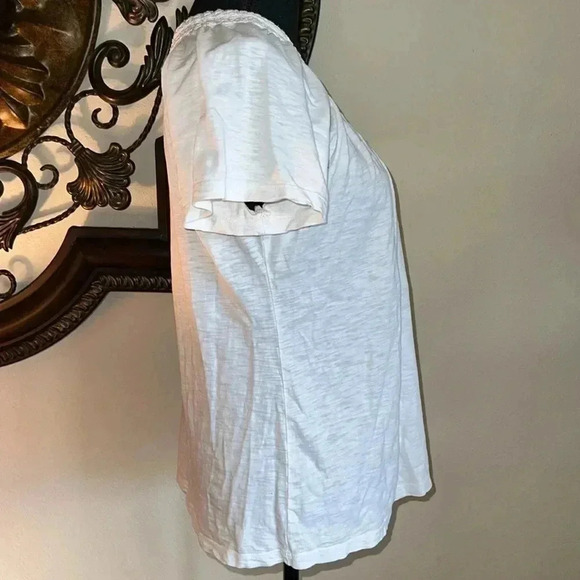 JM Collection Women’s 100% Crisp Summer White T-Shirt with Crochet Neckline - Picture 5 of 11